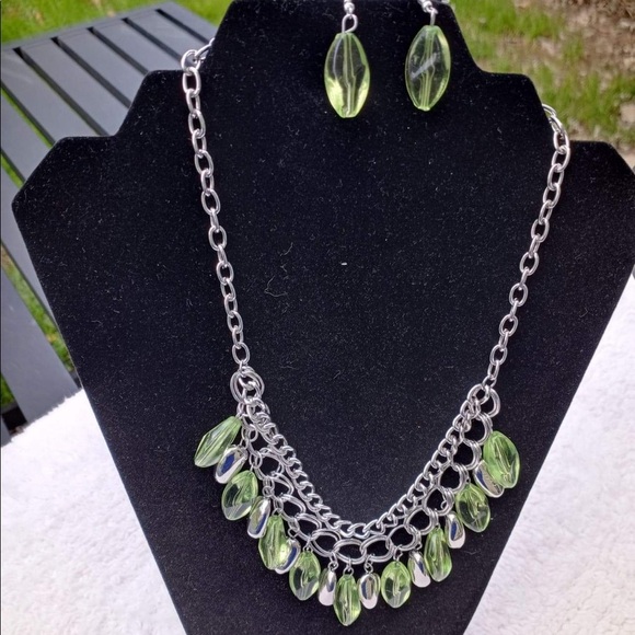 🆕 Spring daydream Necklace & Earrings - Picture 1 of 2